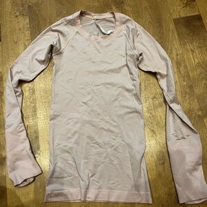 lululemon size 0 light pink swiftly